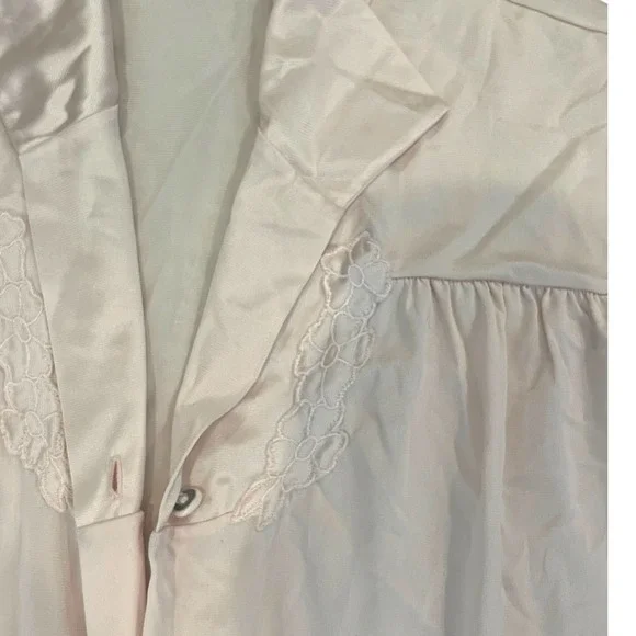 Vintage Vanity Fair Women's XL Silky Robe Light Pink Button Sleepwear Floral - Picture 2 of 6